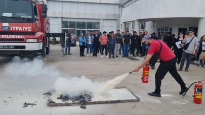 Gerze'de fabrika personeline yangın eğitimi