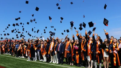 Ayancık'ta gençler hayata uğurlandı