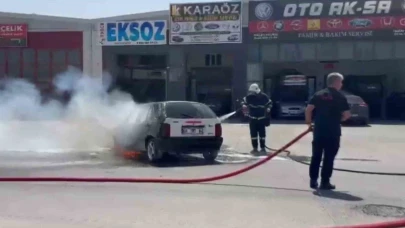 Fiat otomobil egzoz tamirinde alev alev yandı