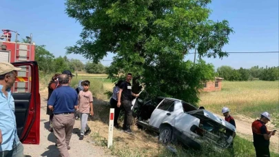 Afyonkarahisar’da otomobiller çarpıştı: 6 kişi yaralandı