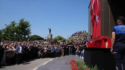 Başkan Zeyrek, son yolculuğuna uğurlandı