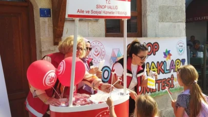 Sinop'ta çocuk işçiliği ile mücadele standı açıldı