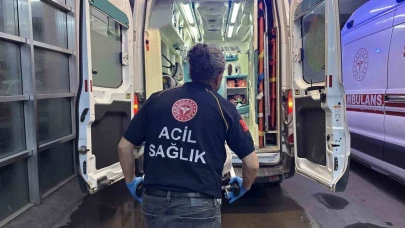 Akrebin soktuğu çocuk yaşam savaşı veriyor