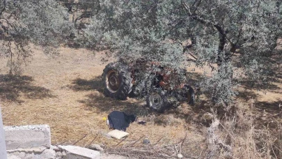 Devrilen traktörün altında kalan sürücü hayatını kaybetti