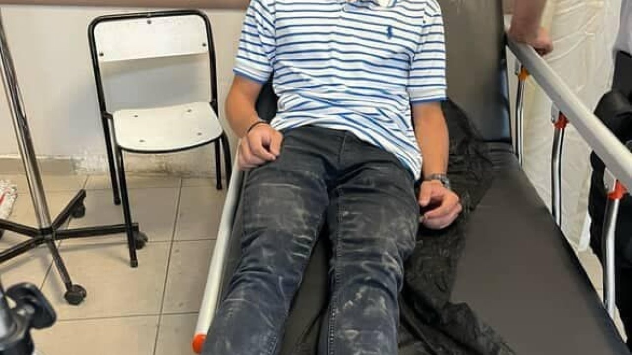 Başıboş köpeğin saldırısına uğrayan motosikletli kurye yaralandı