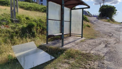 Rüzgara dayanamadı, onarım bekliyor