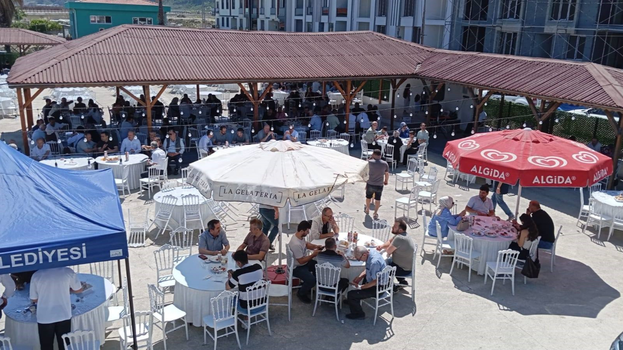 Türkeli esnafı kahvaltıda buluştu