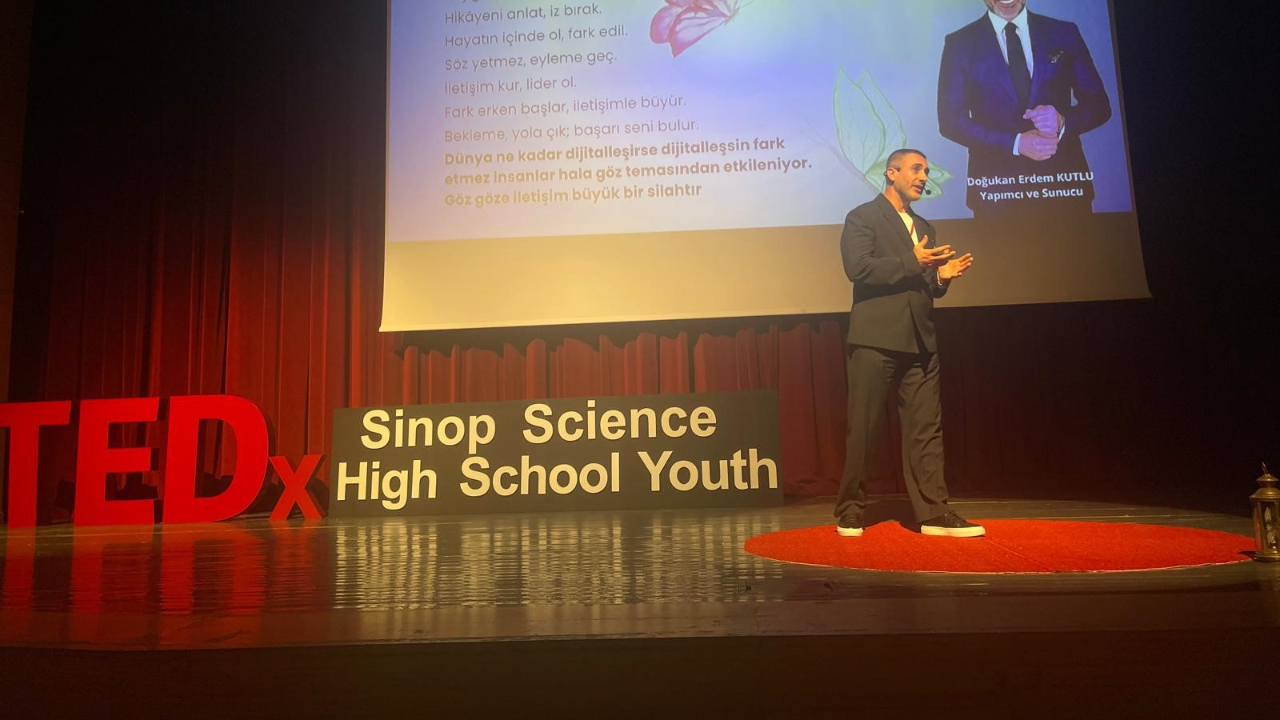 TEDx Sinop sahnesinde gençlere "Mış Gibi Yaşamayın" çağrısı!