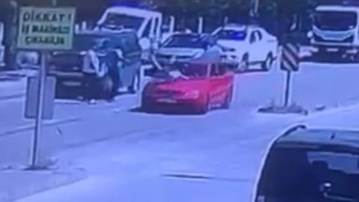 Bolu’da yola aniden çıkan 7 yaşındaki çocuğa otomobil çarptı: O anlar, güvenlik kamerasına yansıdı