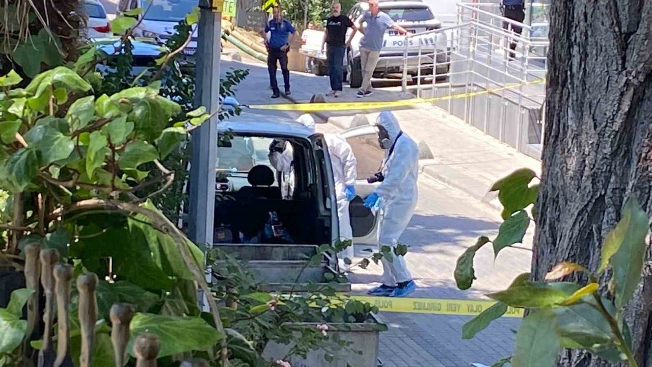 Şile’de park halindeki araçta ceset bulundu