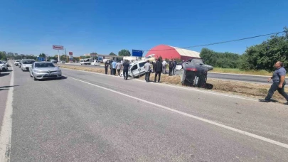 Kastamonu’da iki hafif ticari araç çarpıştı: 4 yaralı