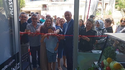 Acizadem Çiğ Köfte Sinopluların hizmetinde!