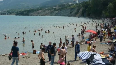 Gerze’de güvenli yüzme alanları açıklandı