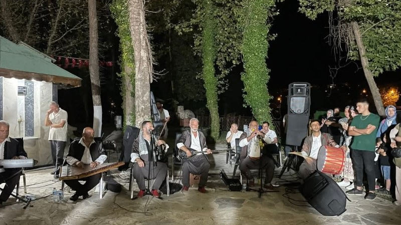 Türkeli’de sıra gecesi rüzgarı esti
