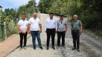 Erfelek Kaymakamı Altun asfaltlama çalışmalarını inceledi