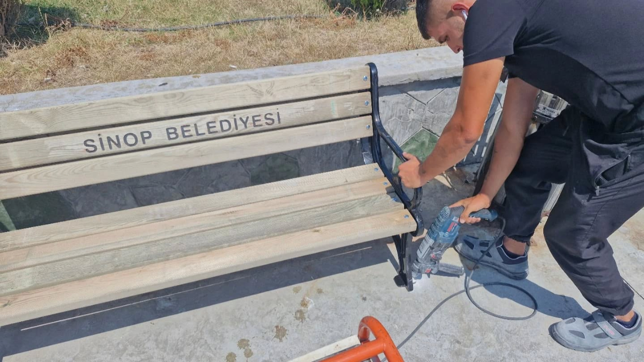 Sinop sahiline banklar yerleştirildi