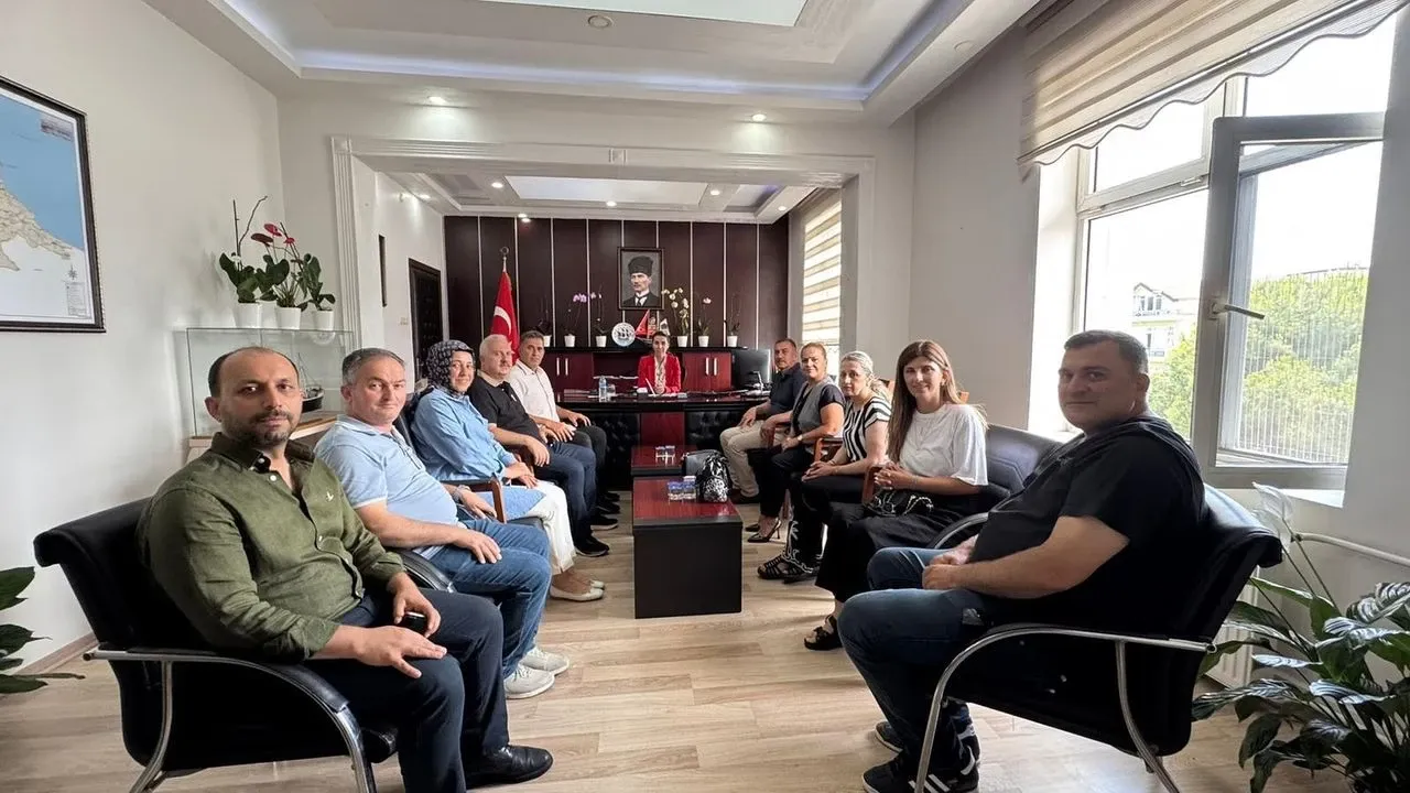 AK Parti’den Kaymakam Büyüker’e ziyaret