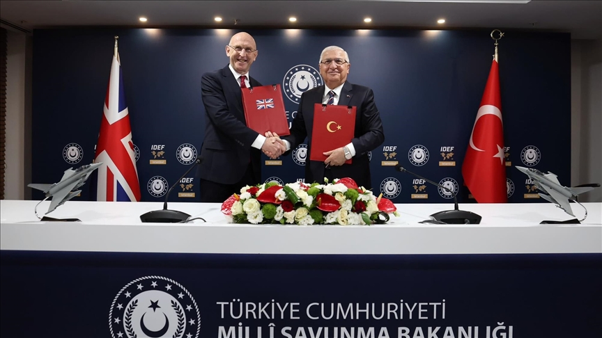Türkiye ile Birleşik Krallık arasında "Eurofighter" mutabakat zaptı imzalandı