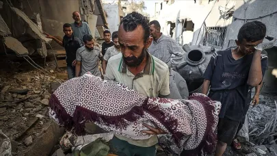 Gazze'de son 24 saatte biri çocuk 10 Filistinli daha açlıktan hayatını kaybetti