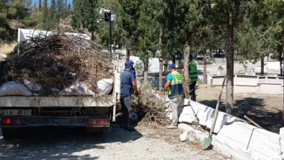 Mezarlıklar baştan aşağı temizleniyor