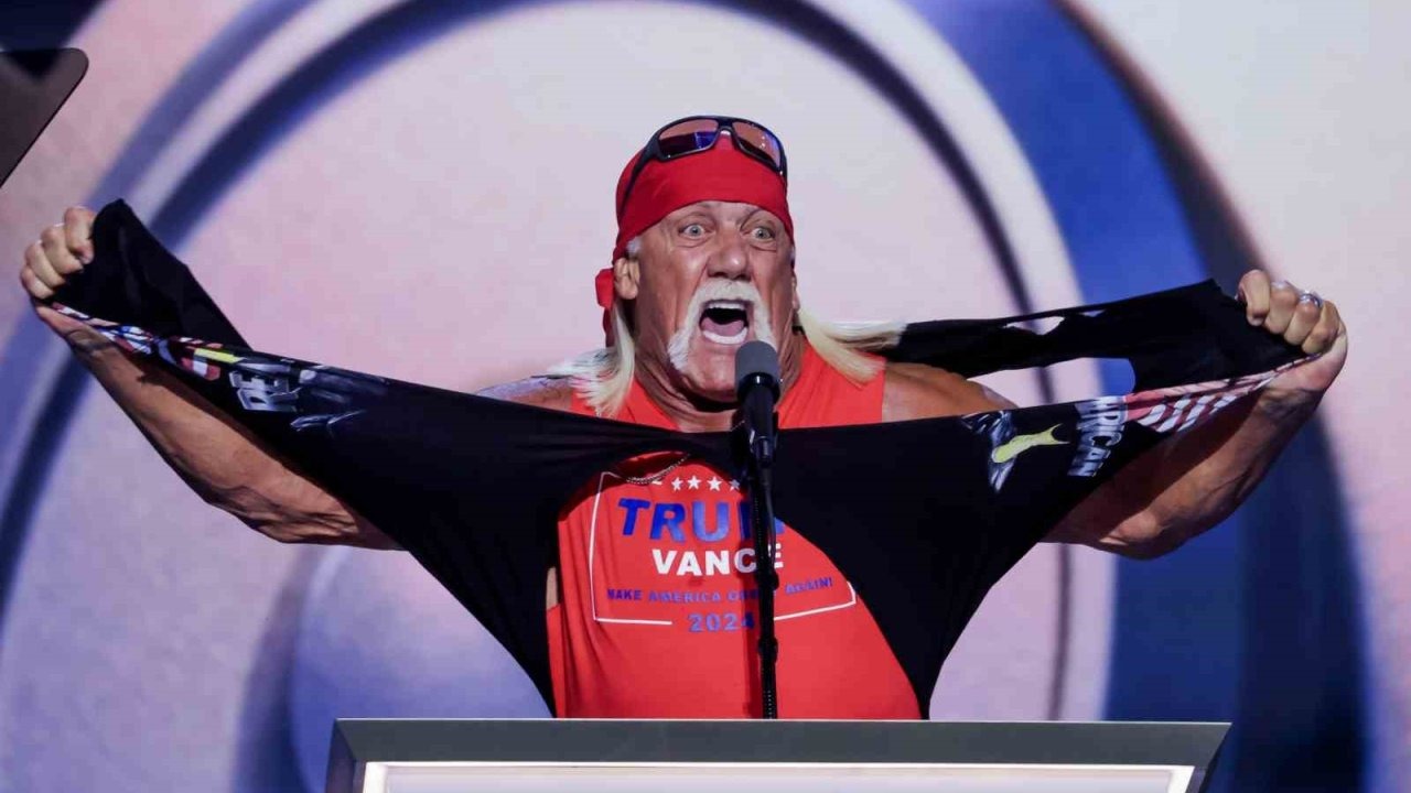 Amerikan güreşi yıldızı ve oyuncu Hulk Hogan 71 yaşında hayatını kaybetti