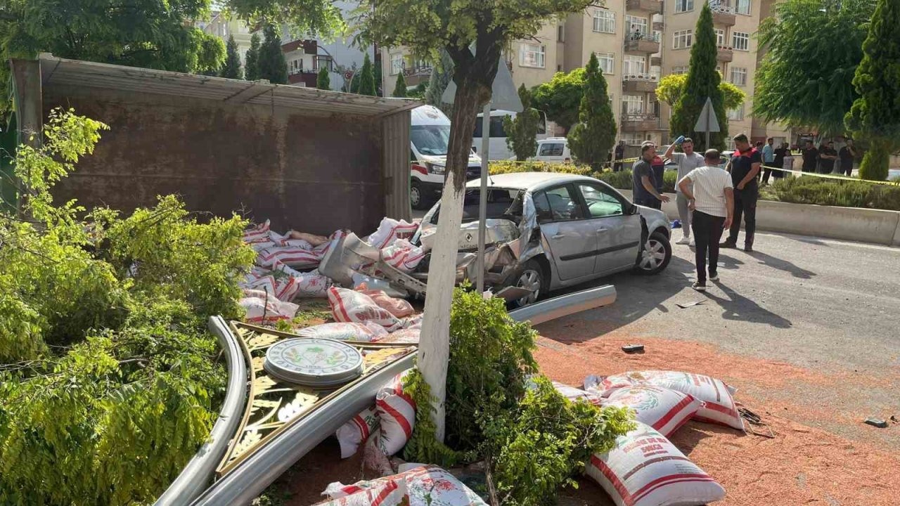 Freni patlayan tır zincirleme kazaya yol açtı, 1 kişi hayatını kaybetti