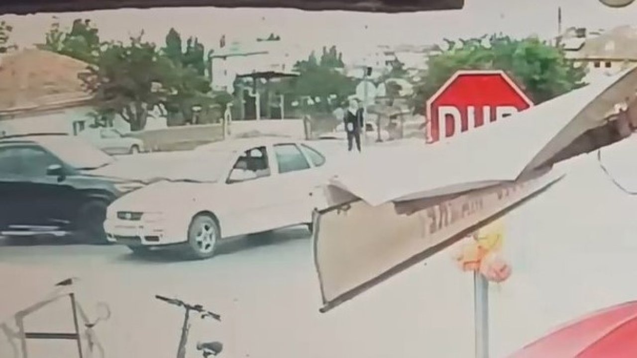 Sivas’ta iki otomobil çarpıştı: 5 kişi yaralandı