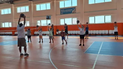 Gerzeli gençler yazı sporla değerlendiriyor