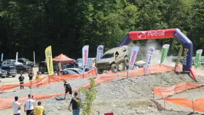 Ayancık Off-Road Festivali renkli görüntülere sahne oldu