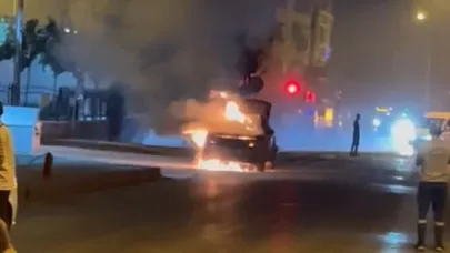 Samsun’da otomobil alev alev yandı