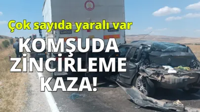Otomobiller hurdaya döndü:10 yaralı