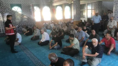 Cemaate aile bağlarının önemi anlatıldı
