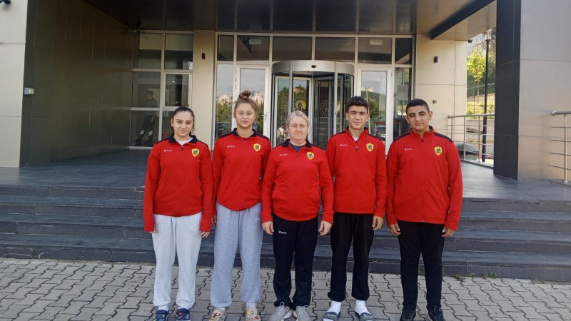 Sinoplu judoculara milli davet!