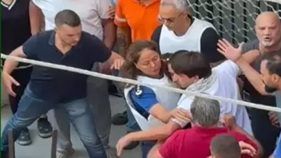 Vatandaşlar saldırganı linç etmek istedi, polis engelledi! O anlar kamerada