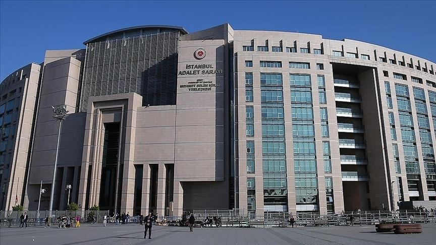 İstanbul&#039;da &quot;rüşvet&quot; ve &quot;dolandırıcılık&quot; soruşturmasında 23 şüpheli tutuklandı