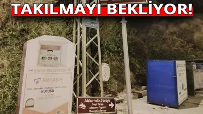 Sinop’ta turizm tabelası yerde kaldı