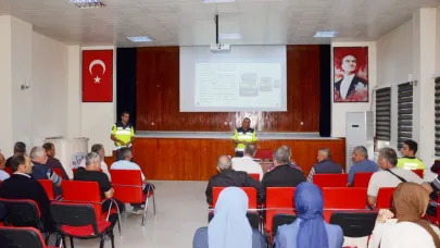 Boyabat'ta servis şoförleri ve rehber personellere trafik eğitimi