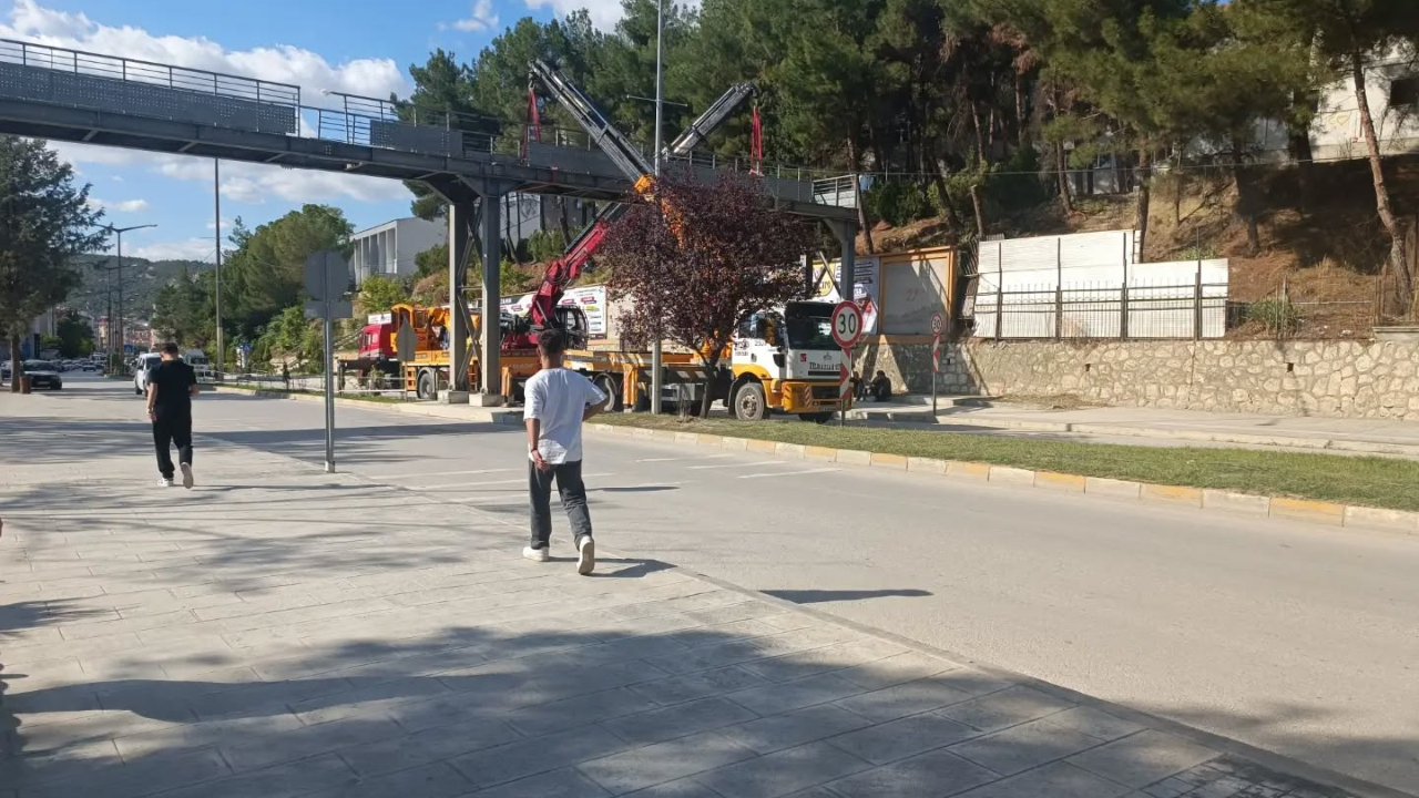Boyabat’ta üst geçit yenilenerek hizmete girdi