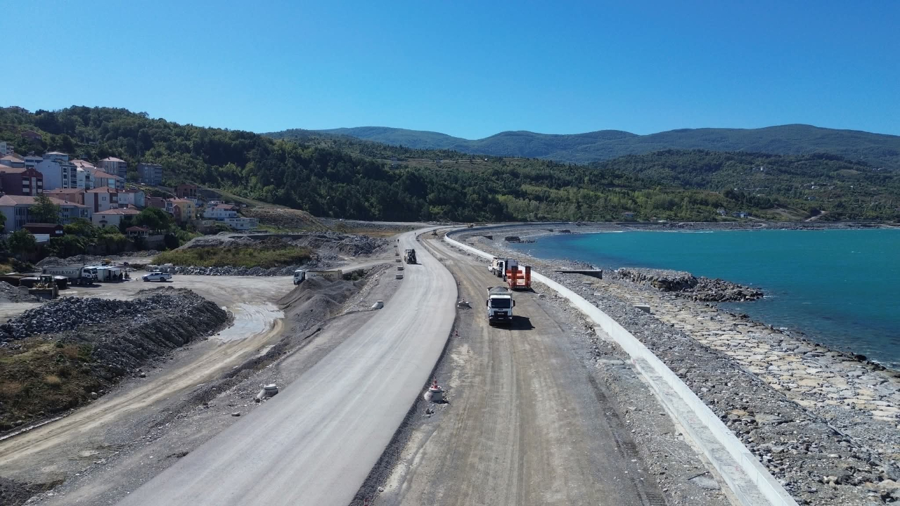 Türkeli Sahil Yolu çalışmalarında sona doğru!