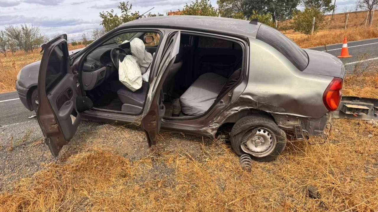 Tekirdağ’da otomobiller çarpıştı: 3 yaralı