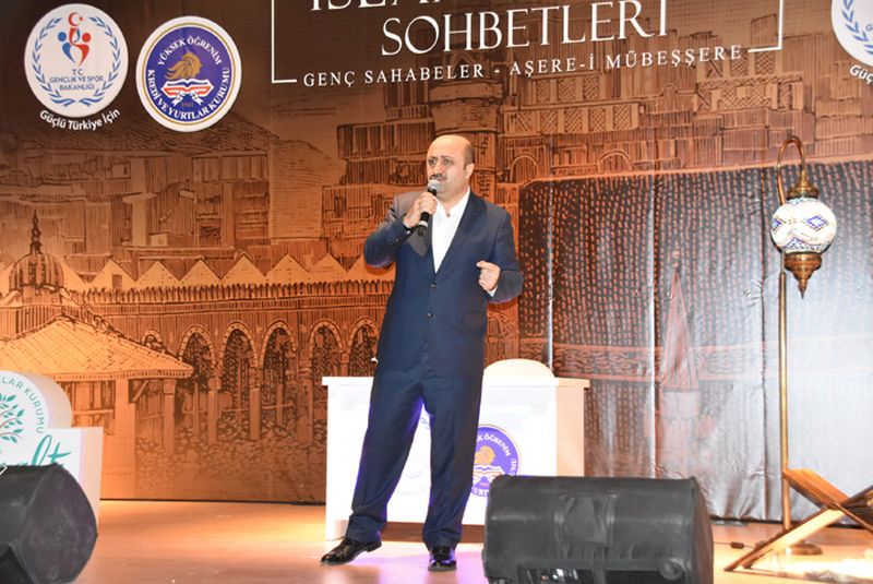İLAHİYATÇI YAZAR ÖMER DÖNGELOĞLU SİNOP’TA SÖYLEŞİ GERÇEKLEŞTİRDİ