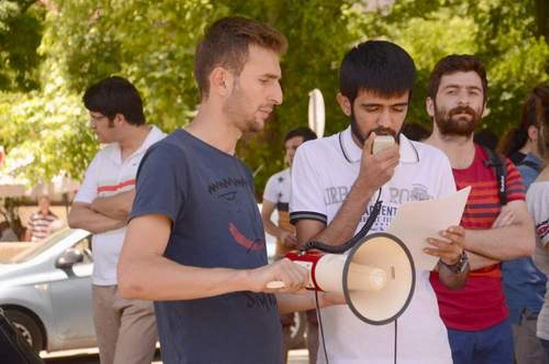 NÜKLEERE KARŞI KAMPA GİDİYORLAR