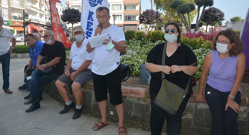 KESK ÜYELERİ MEMUR ZAMMINI PROTESTO ETTİ