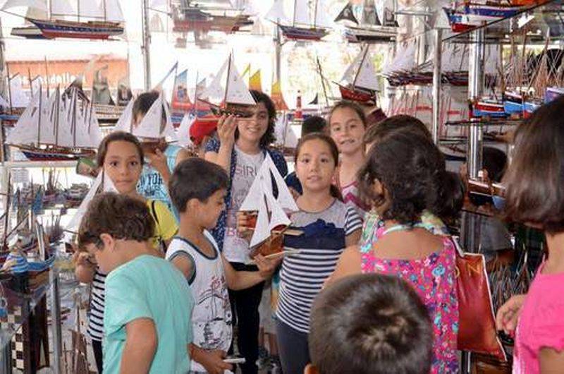 ÇOCUKLAR MESLEKLERİ ERBABINDAN ÖĞRENİYOR