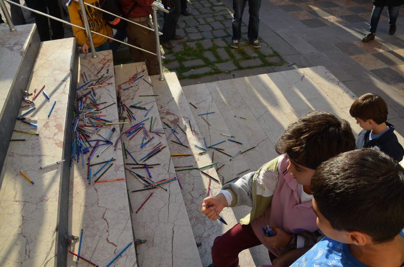 BÖYLE PROTESTO ETTİLER (VİDEOLU)