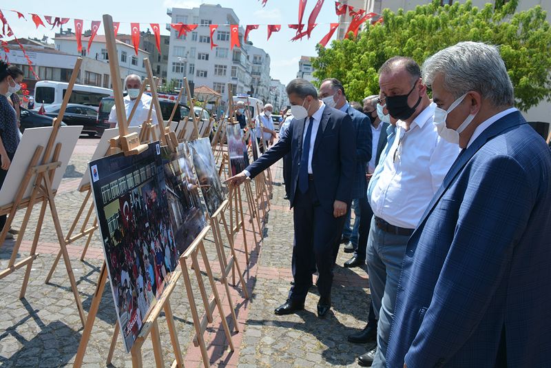 SİNOP'TA 15 TEMMUZ DESTANI KONULU FOTOĞRAF SERGİSİ AÇILDI