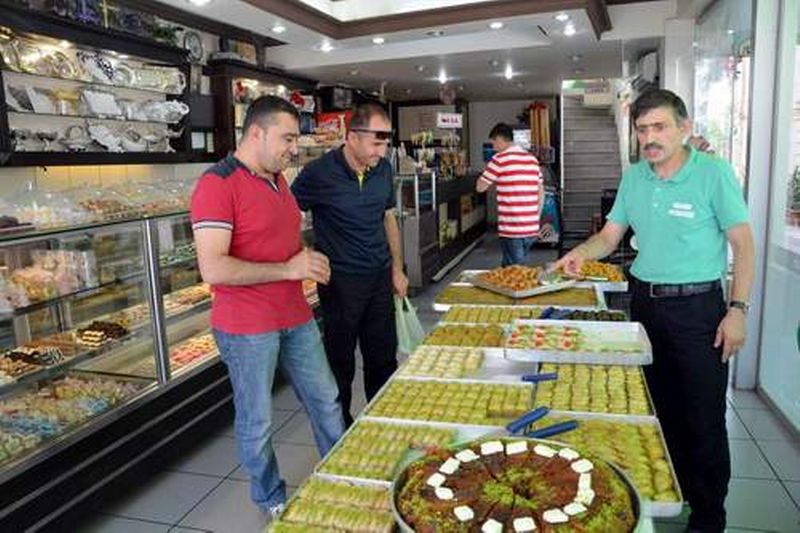 DOLUNAY PASTANELERİ ALANINDA YİNE LİDER