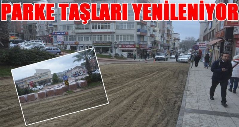 PARKE TAŞLARI YENİLENİYOR