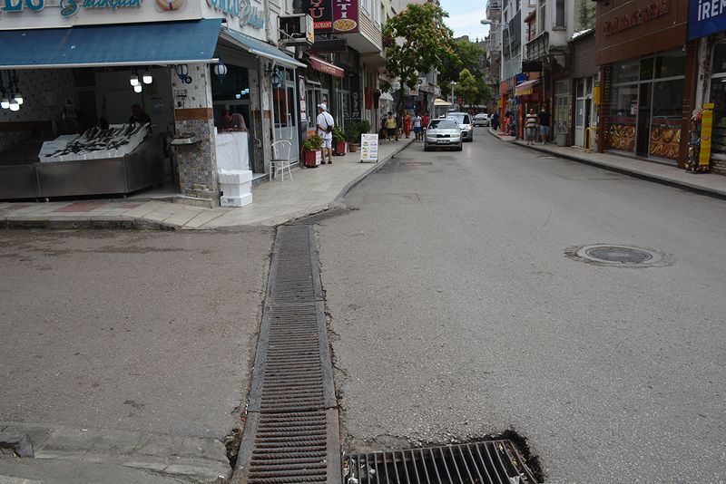 TERSANE ESNAFI RÖGARDAN GELEN PİS KOKUDAN MUZDARİP