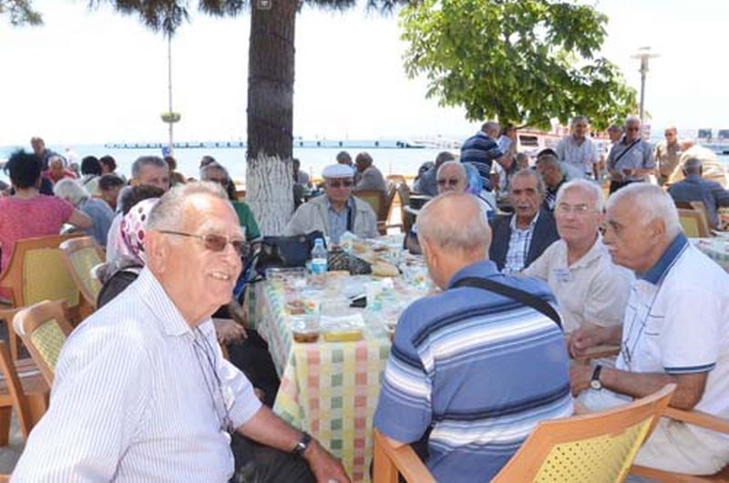 KASTAMONU GÖL MEZUNLARI SİNOP’TA BULUŞTU